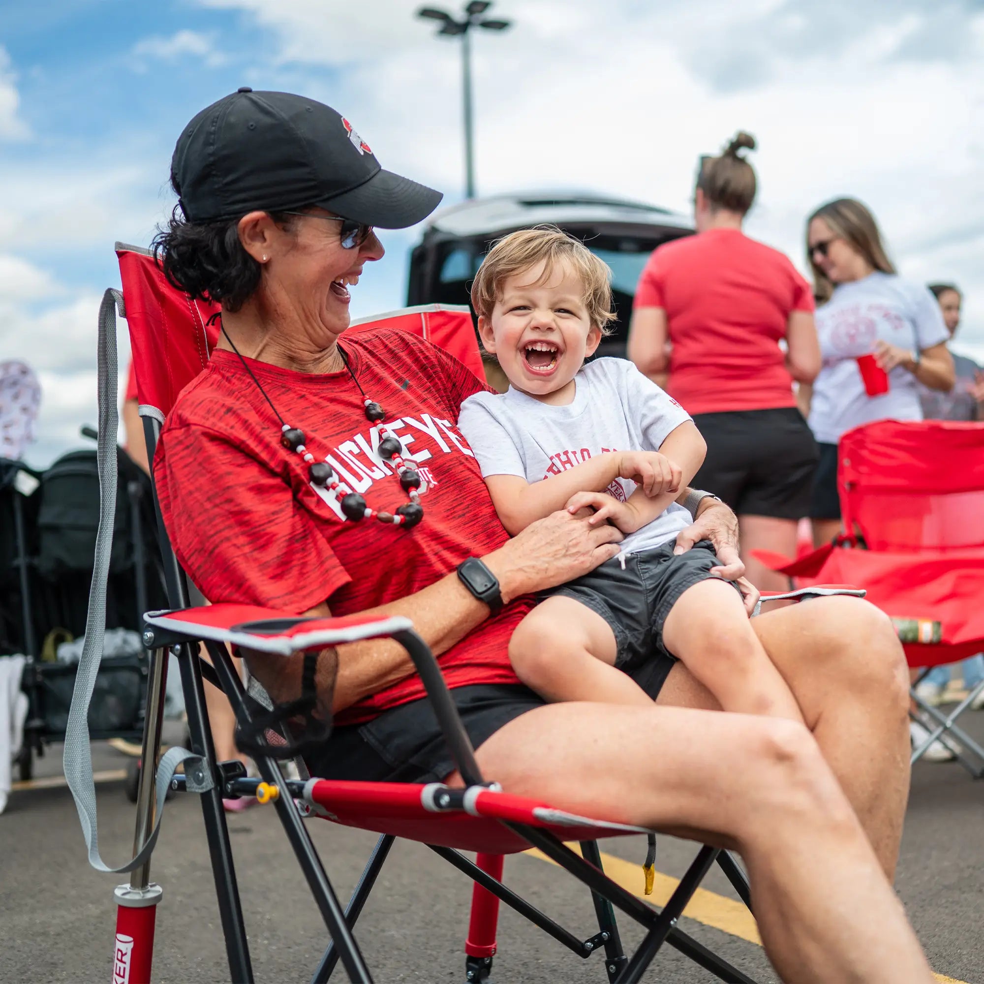 Luxury Camp College Comfort Pro Rocker - Ohio State Buckeyes - Choice 676 - RoadTrip Rocker Smooth Motion Camp Chair Detail